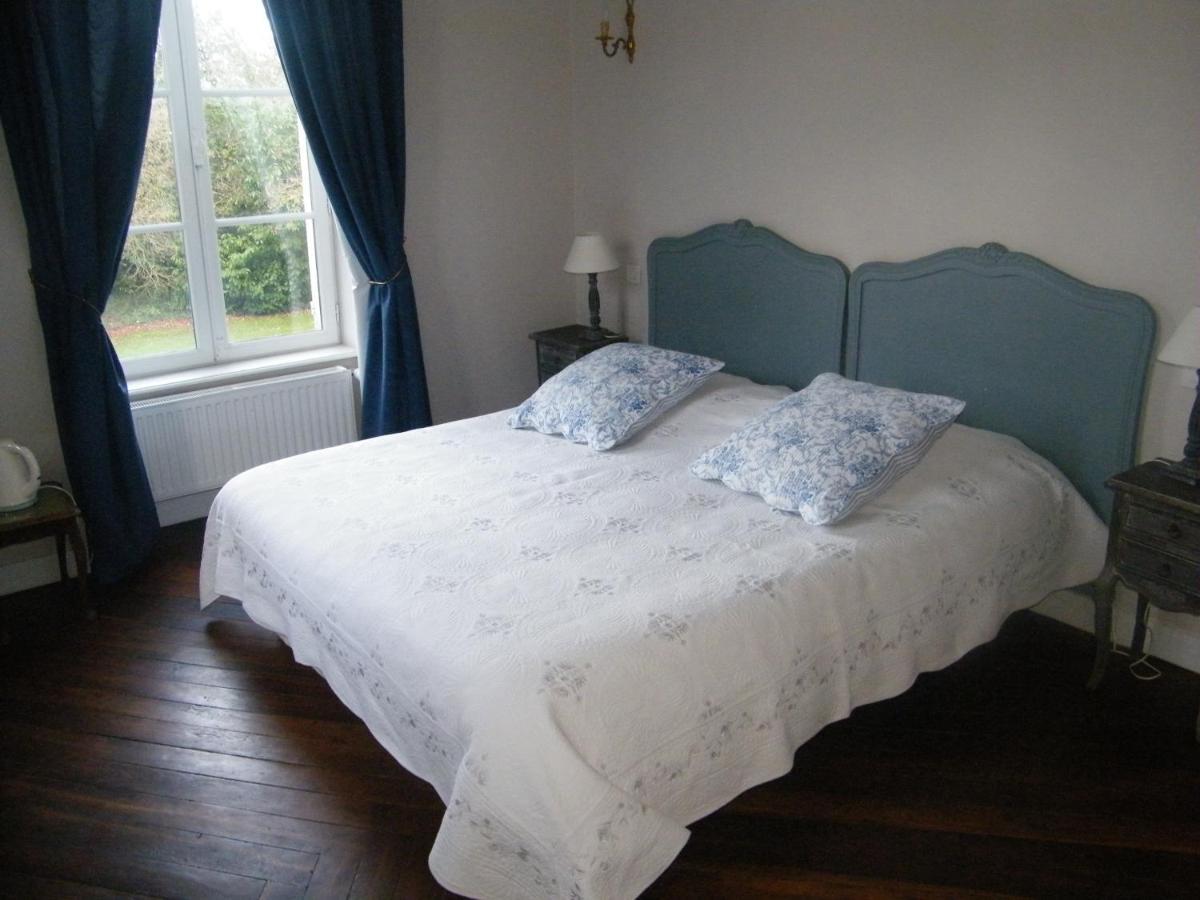 Chambres D'Hotes Chateau De Damigny Saint-Martin-des-Entrées Dış mekan fotoğraf